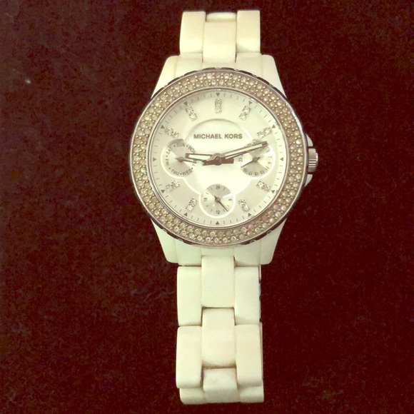Michael Kors White Watch - Picture 1 of 5